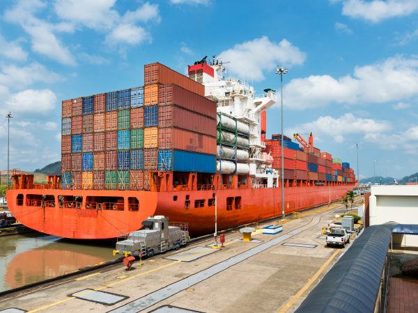 Mitigating shipping disruption with a CTRM